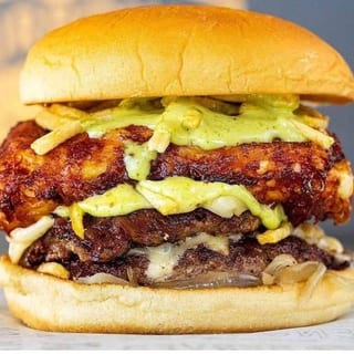 The Bandida Cheeseburger